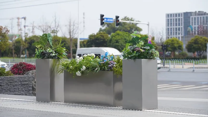 commercial outdoor planters.webp