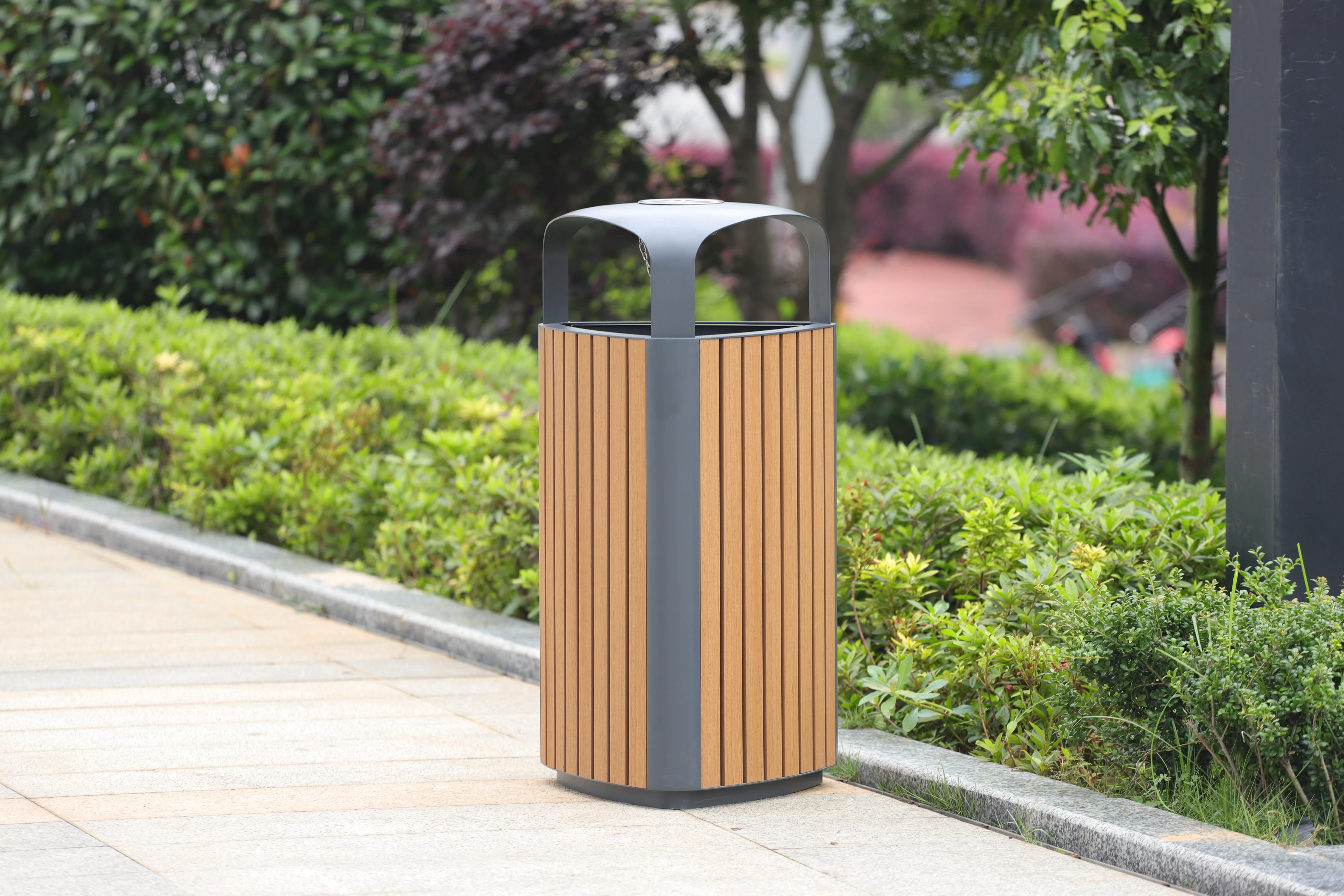 OTM-15 outdoor trash bin.webp