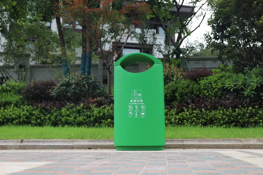 recycling bin colors what goes in the green trash bin